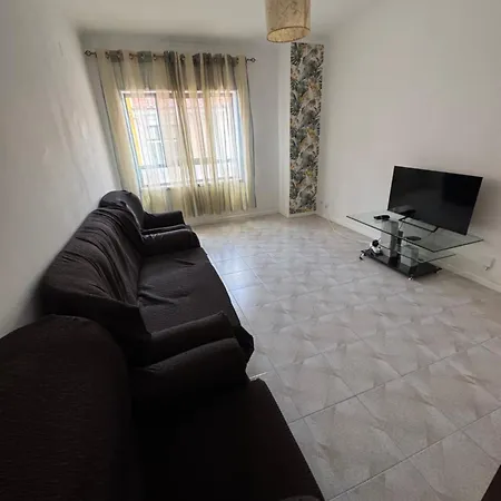 Cozy Abadias * 菲盖拉-达福什